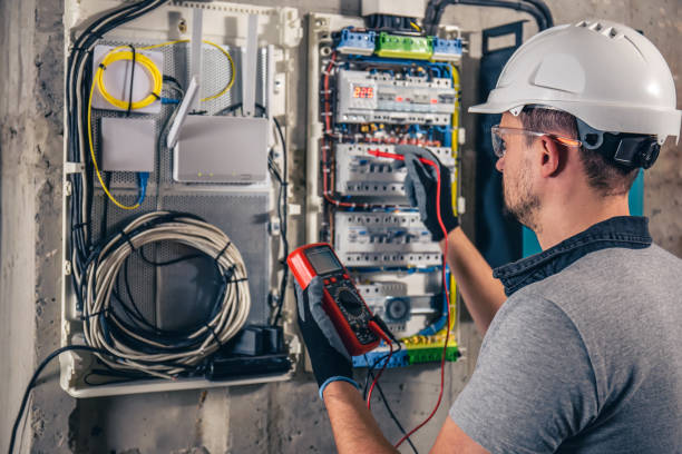 Best Circuit Breaker Repair  in Edina, MN