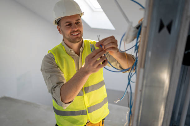 Best Emergency Electrical Repair  in Edina, MN